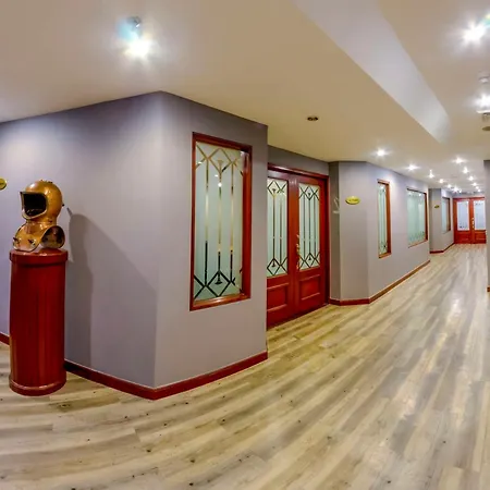 Hotel Nh Cali Royal